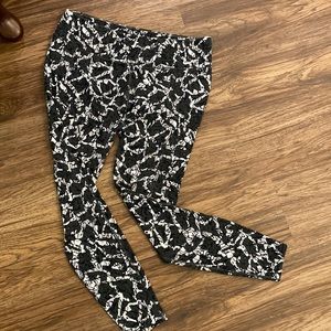 NIKE WORK OUT LEGGINGS